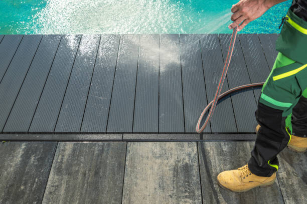 Best Fence Pressure Washing  in Hiawatha, KS