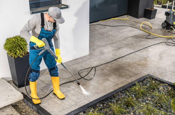 Pressure Washing Contractors in Hiawatha, KS