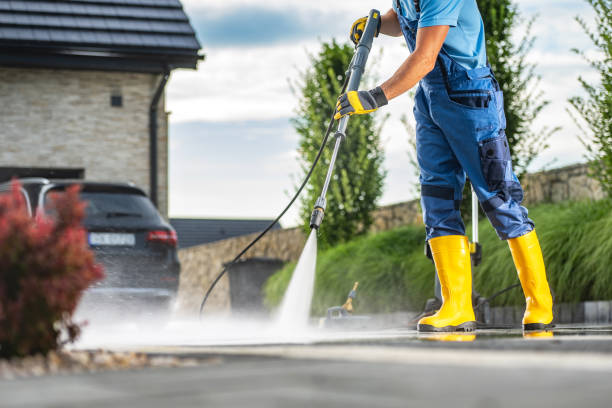 Why Choose Our Certified Pressure Washing Experts for Your Project Needs in Hiawatha, KS?